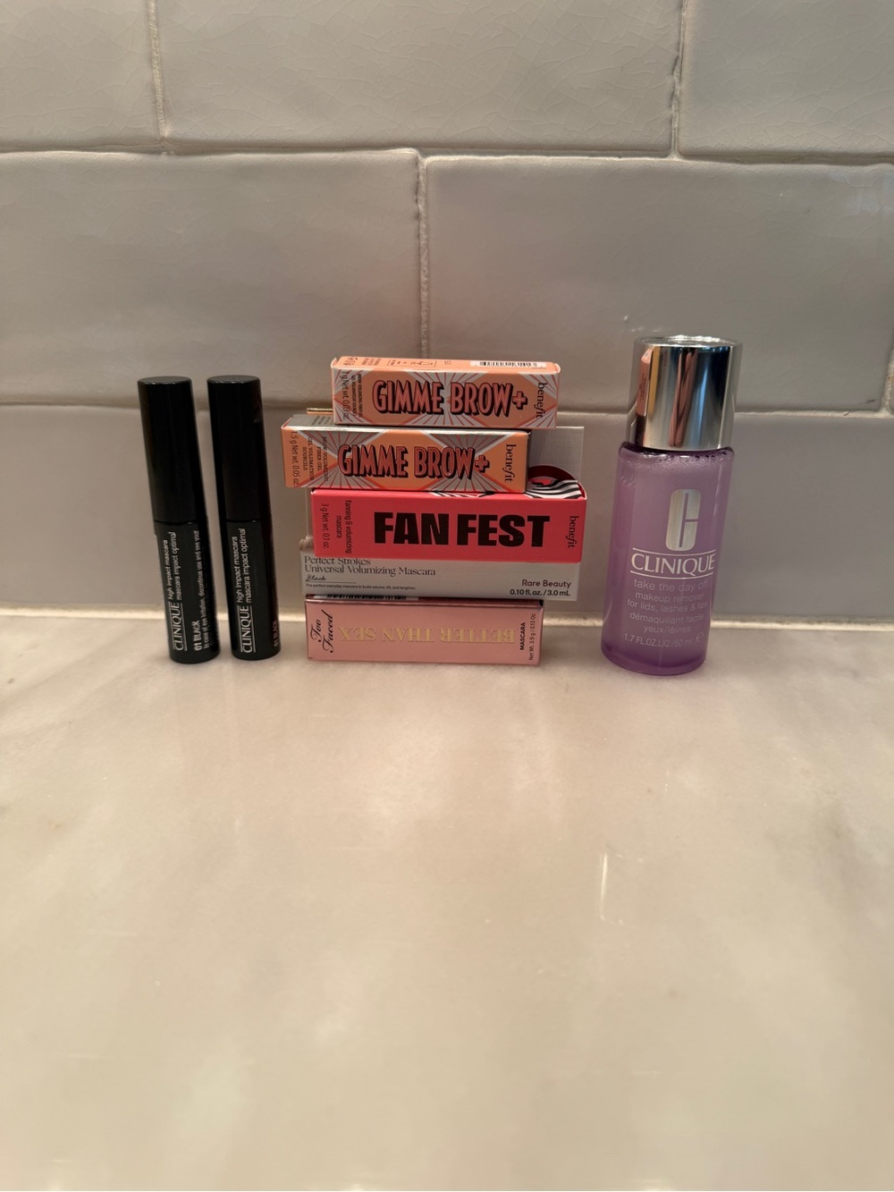 Mascara Brow Benefit Too Faced Rare Beauty Clinique Gimme Brow Better than Sex..